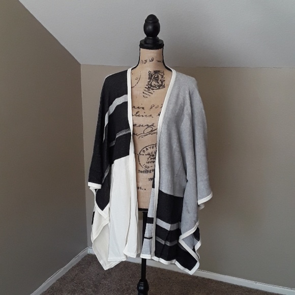 NWT, NYDJ Plus Size Color Block Blanket Sweater Cardigan - Picture 2 of 15